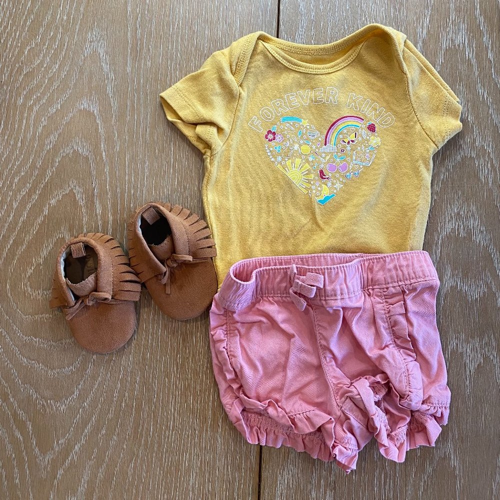 Old Navy 0-3 Month Outfit - Onesie, Shorts, Shoes